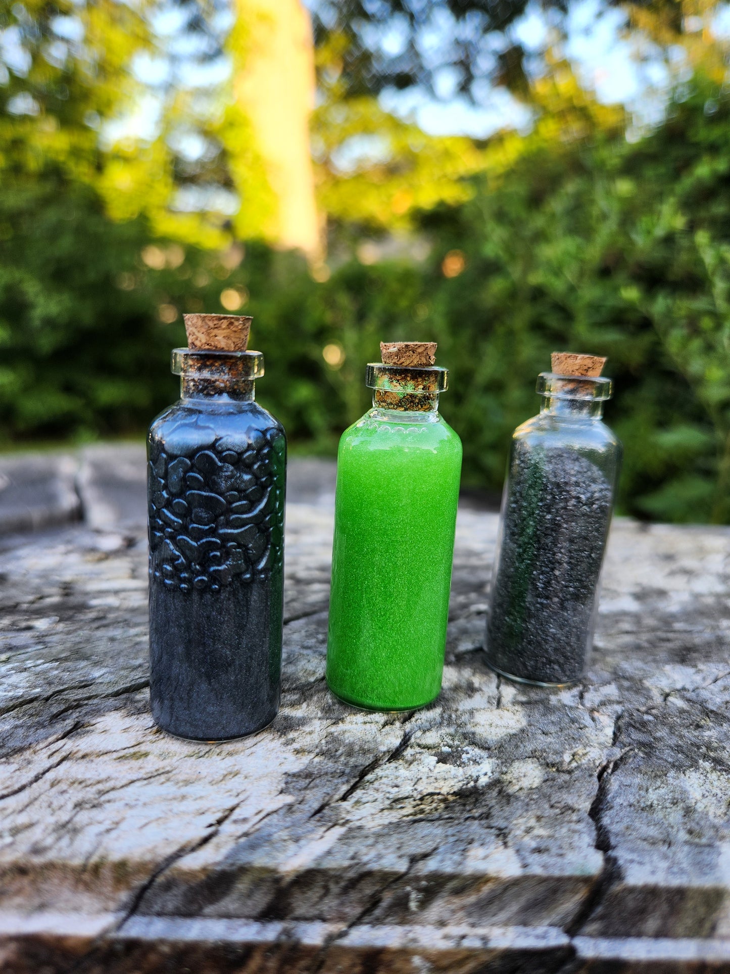 Venomcaller’s Vials – Handmade Leather Potion Holder