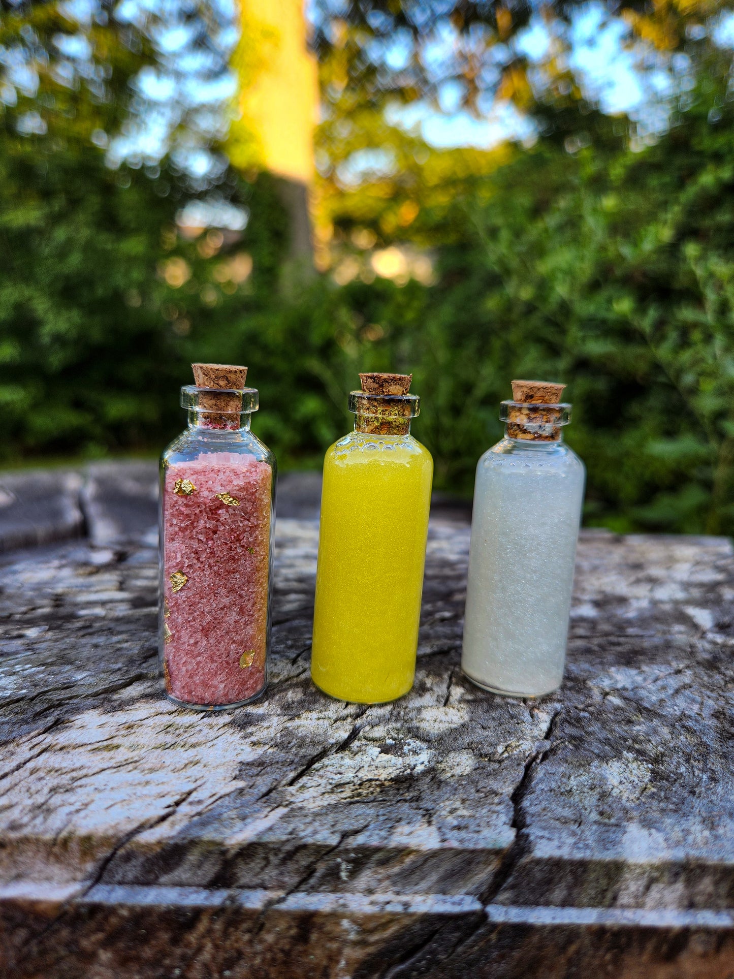The Sanctum Vials – Handmade Leather Potion Holder
