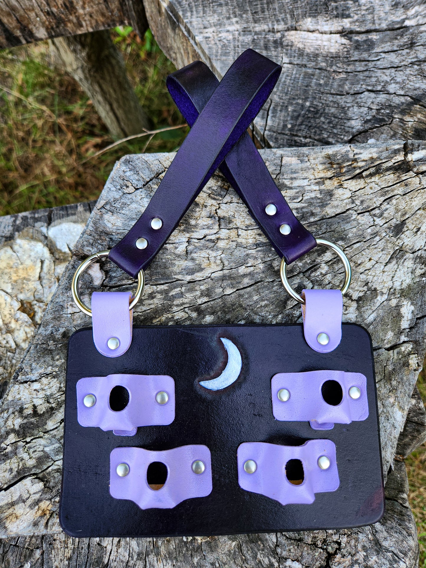 Dreamweaver’s Kit – Handmade Leather Potion Holder