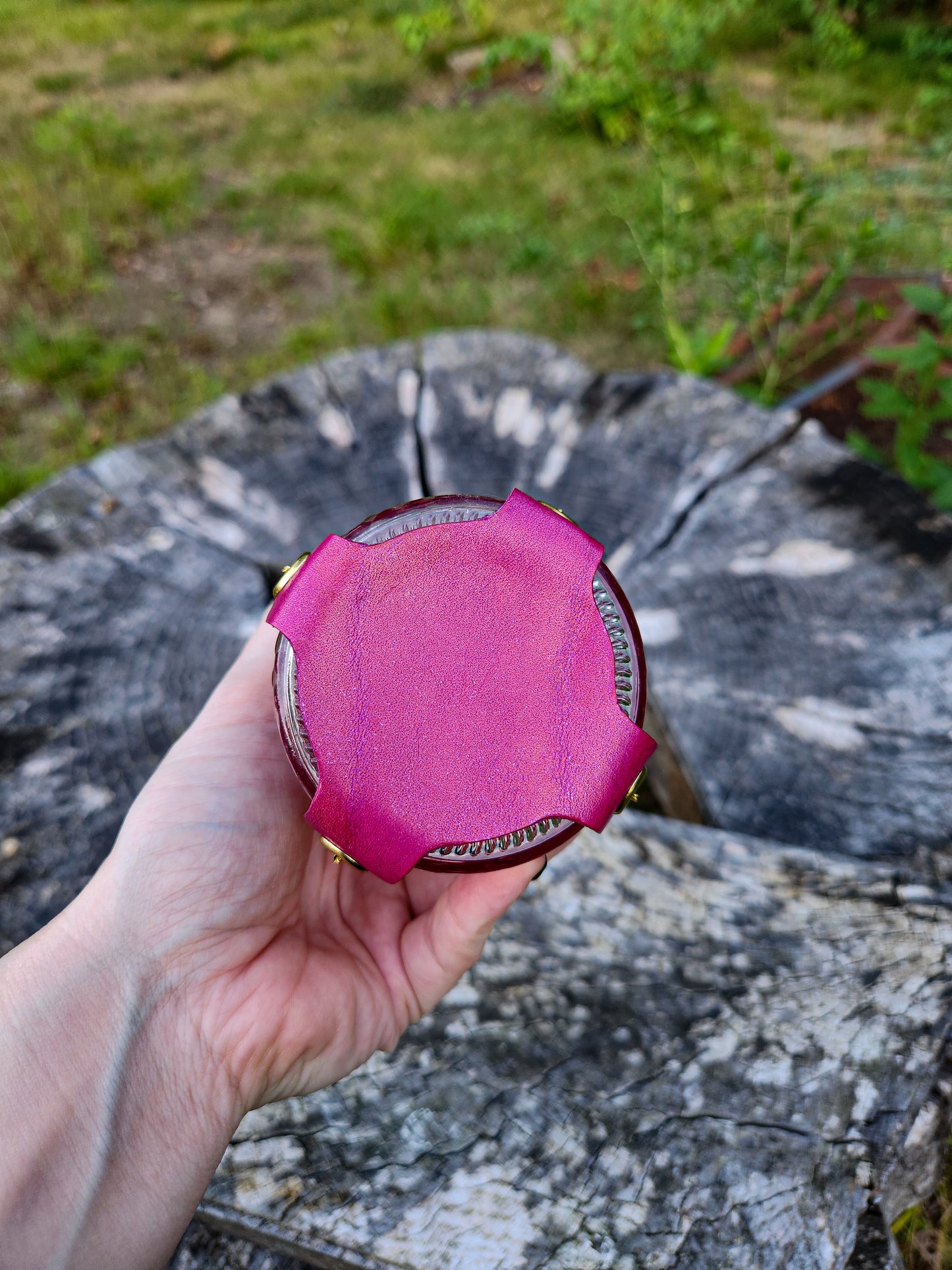 Rosethorn Elixir Vessel – Gold Chain Edition