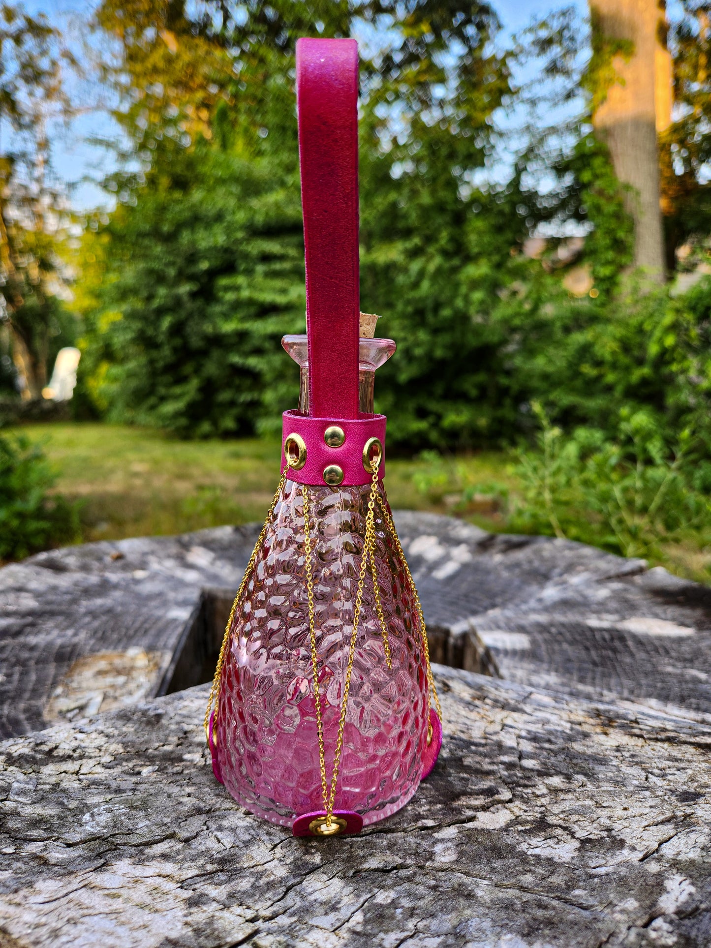 Rosethorn Elixir Vessel – Gold Chain Edition